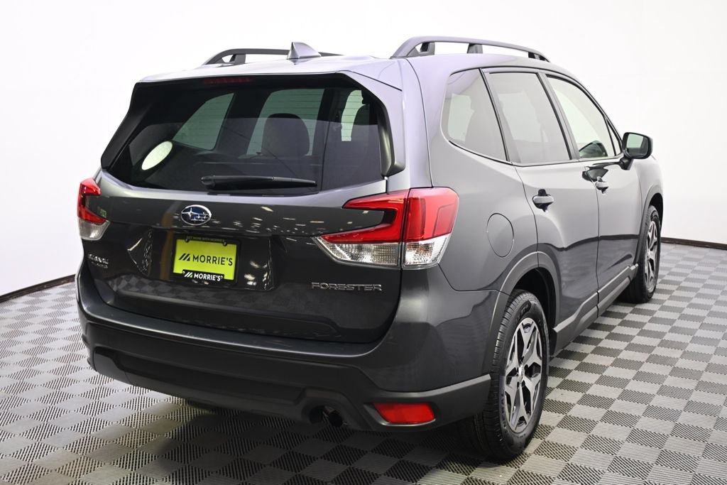 Used 2022 Subaru Forester Premium AWD/4WD image 6