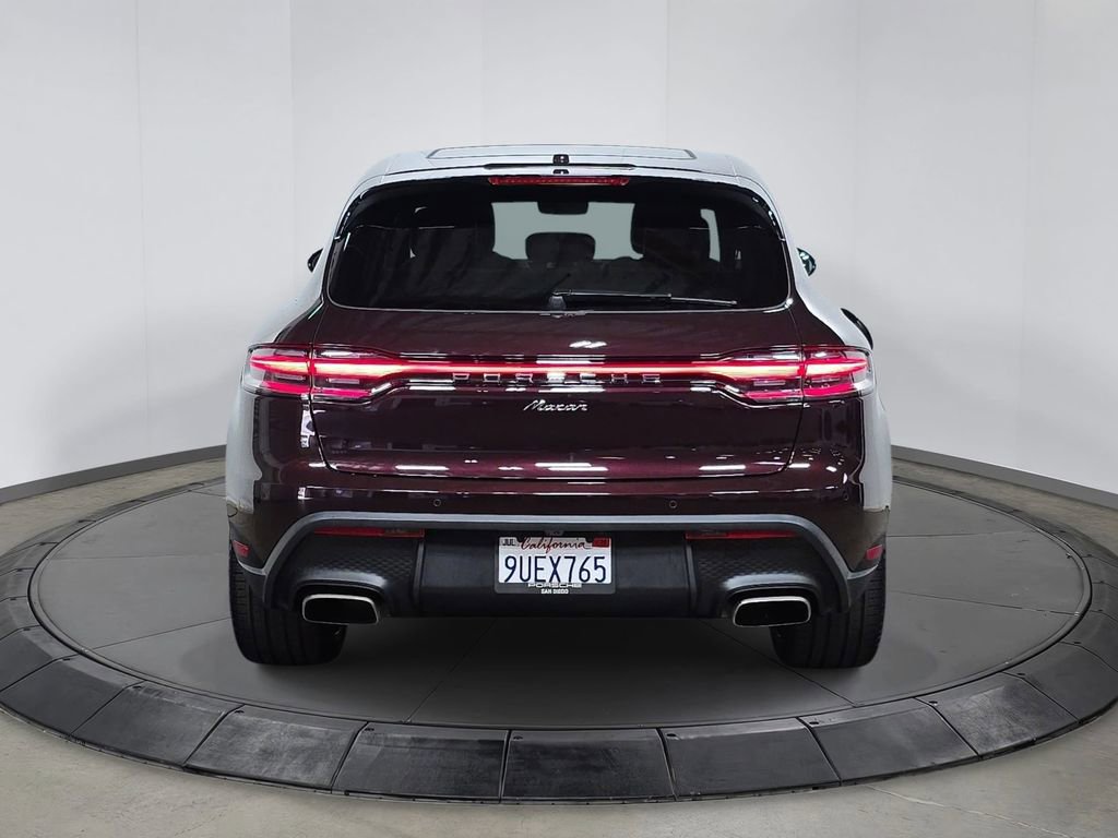 Certified 2025 Porsche Macan image 6