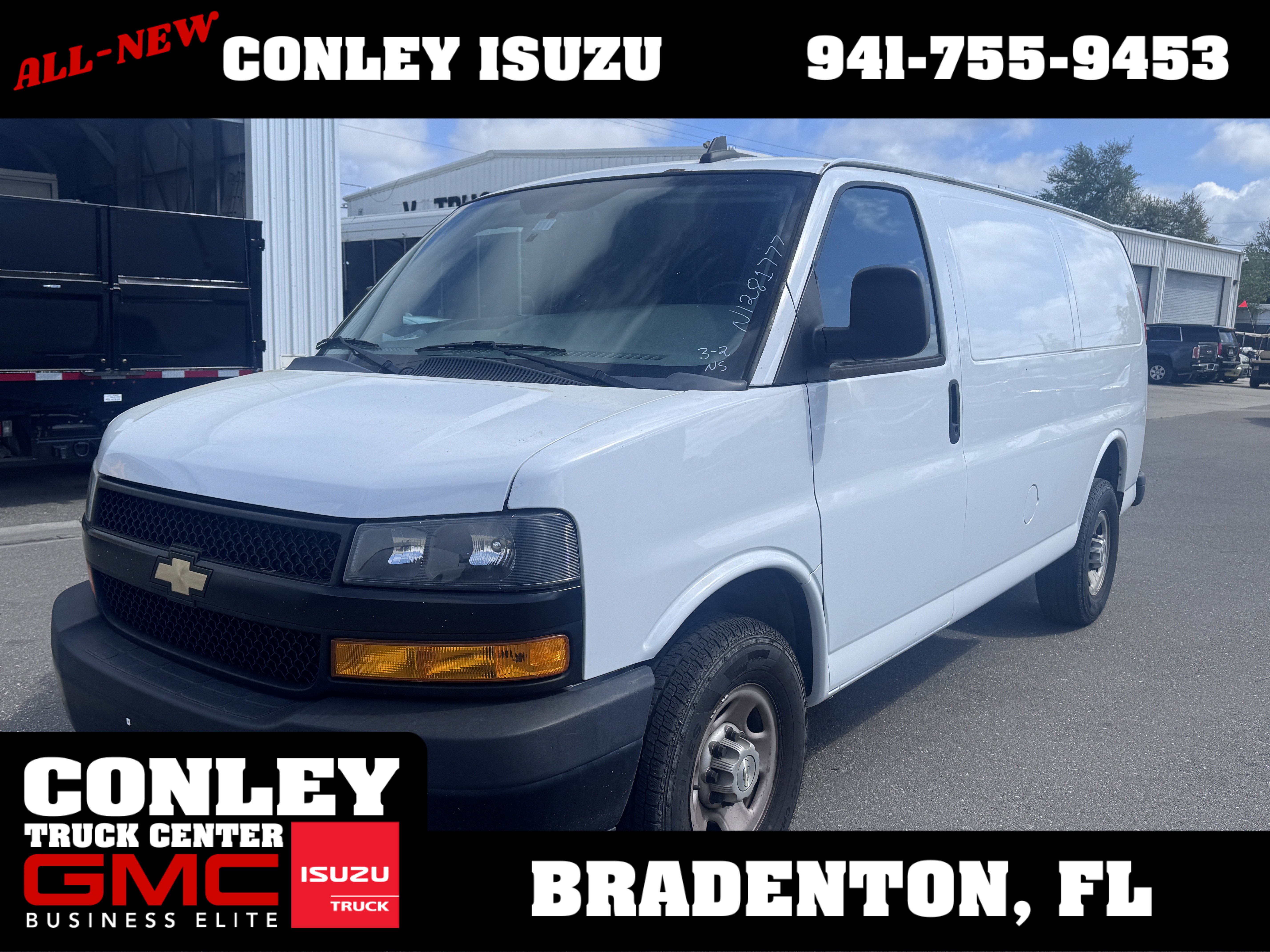 Used 2022 Chevrolet Express 2500 2500 RWD 135 w/ Driver Convenience Package image 1