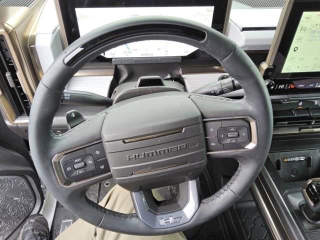 Used 2025 GMC Hummer EV 3X image 10
