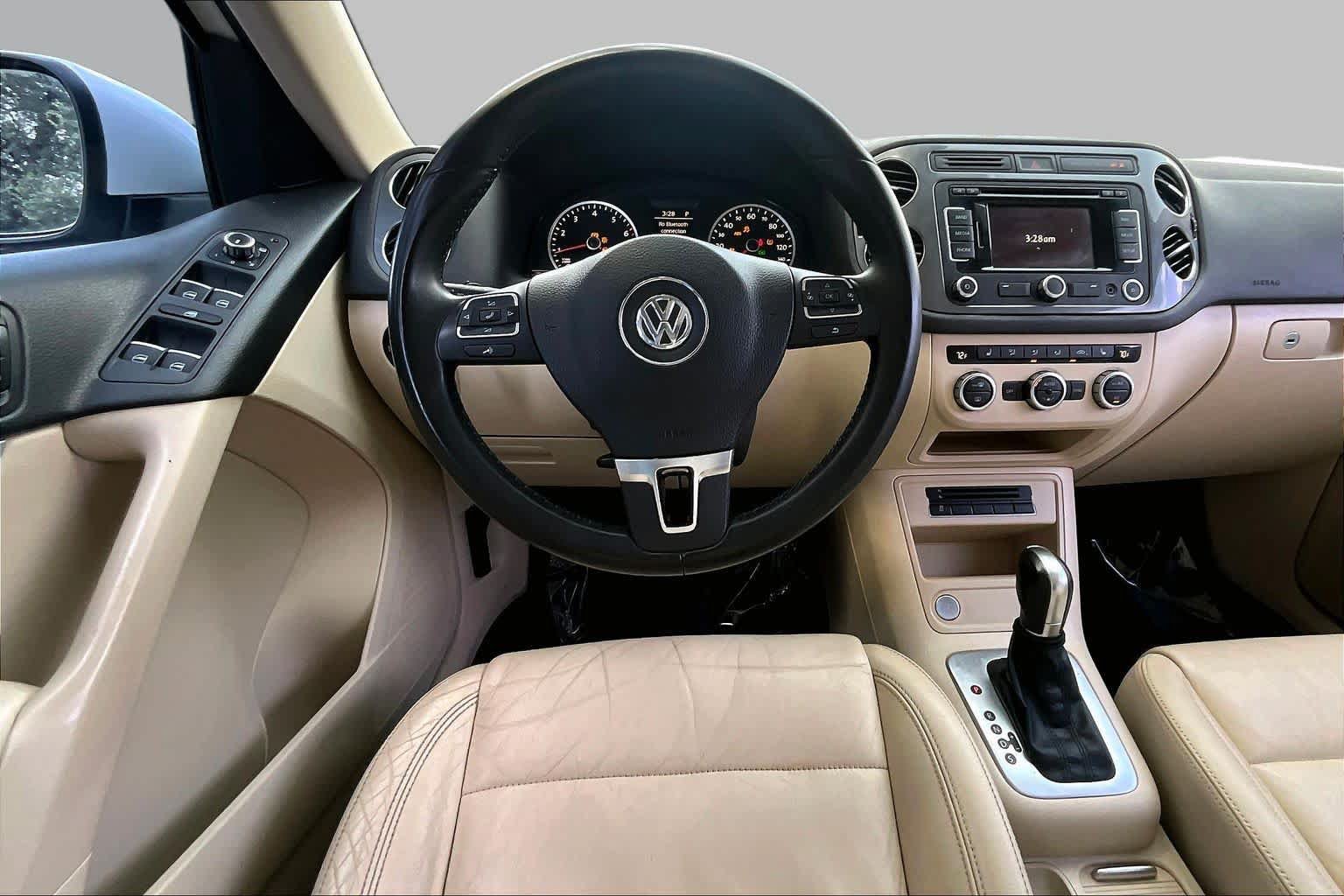 Used 2013 Volkswagen Tiguan SEL FWD image 5