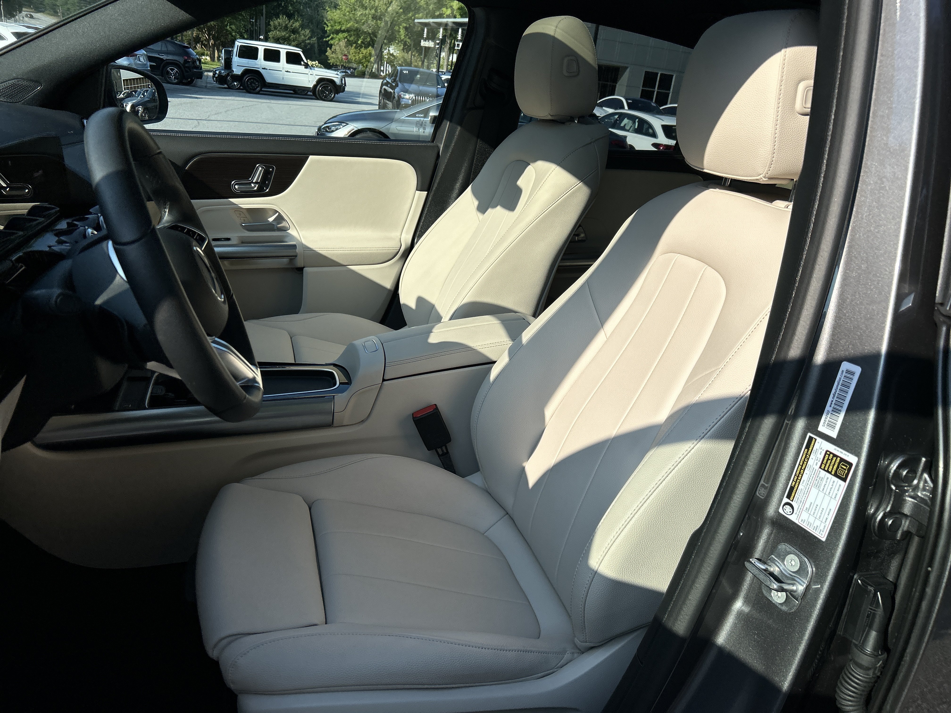 Certified 2025 Mercedes-Benz GLA 250 image 21