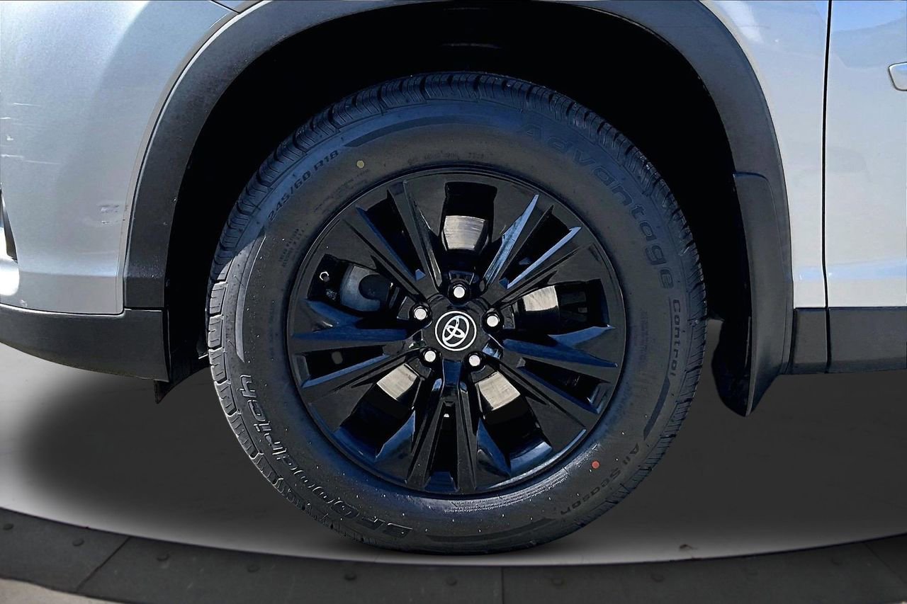 Used 2019 Toyota Highlander LE w/ Protection Package #3 image 31