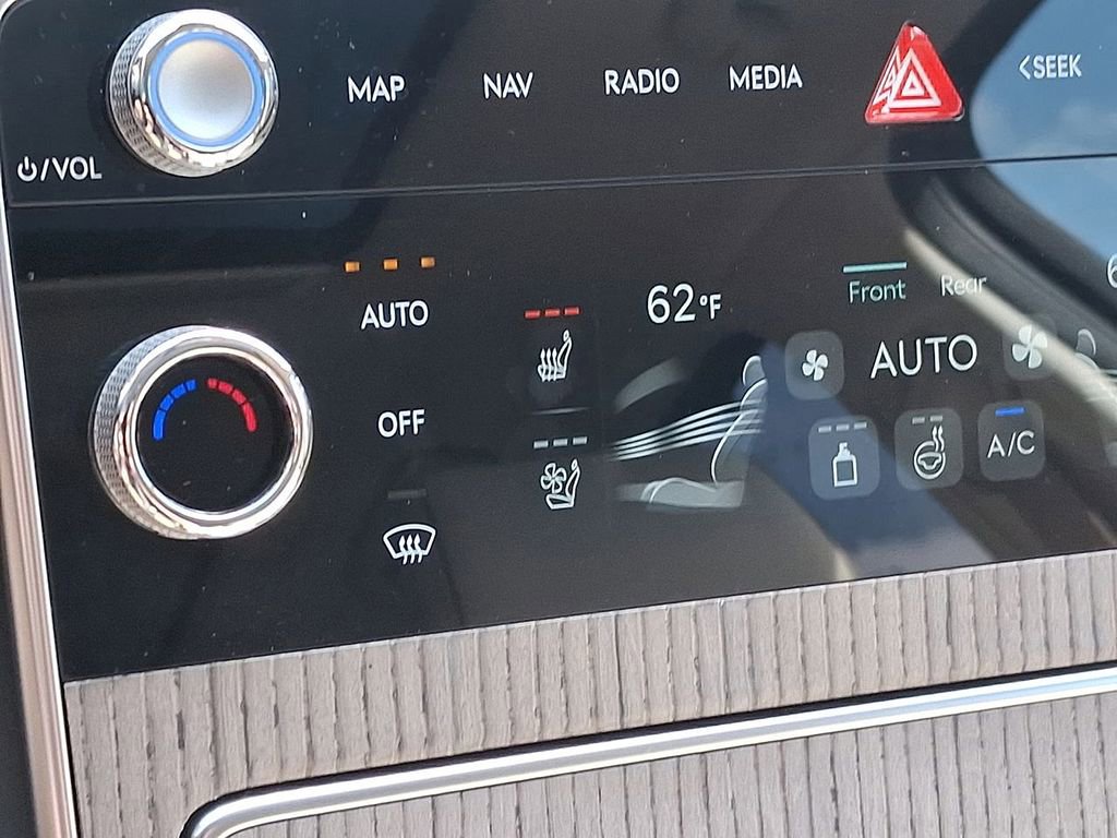 Used 2025 Genesis GV80 3.5T Advanced image 19