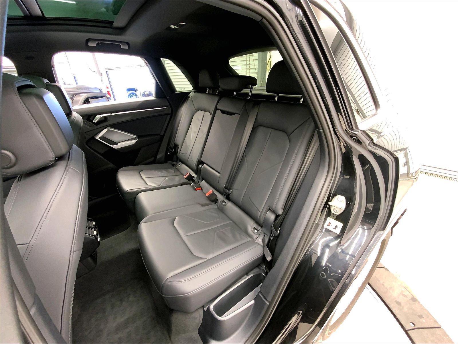 Certified 2023 Audi Q3 2.0T Premium Plus w/ Premium Plus Package AWD/4WD image 19