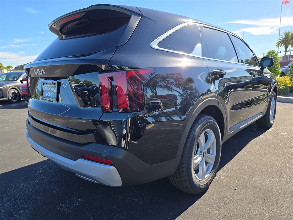 New 2026 Kia Sorento LX image 8