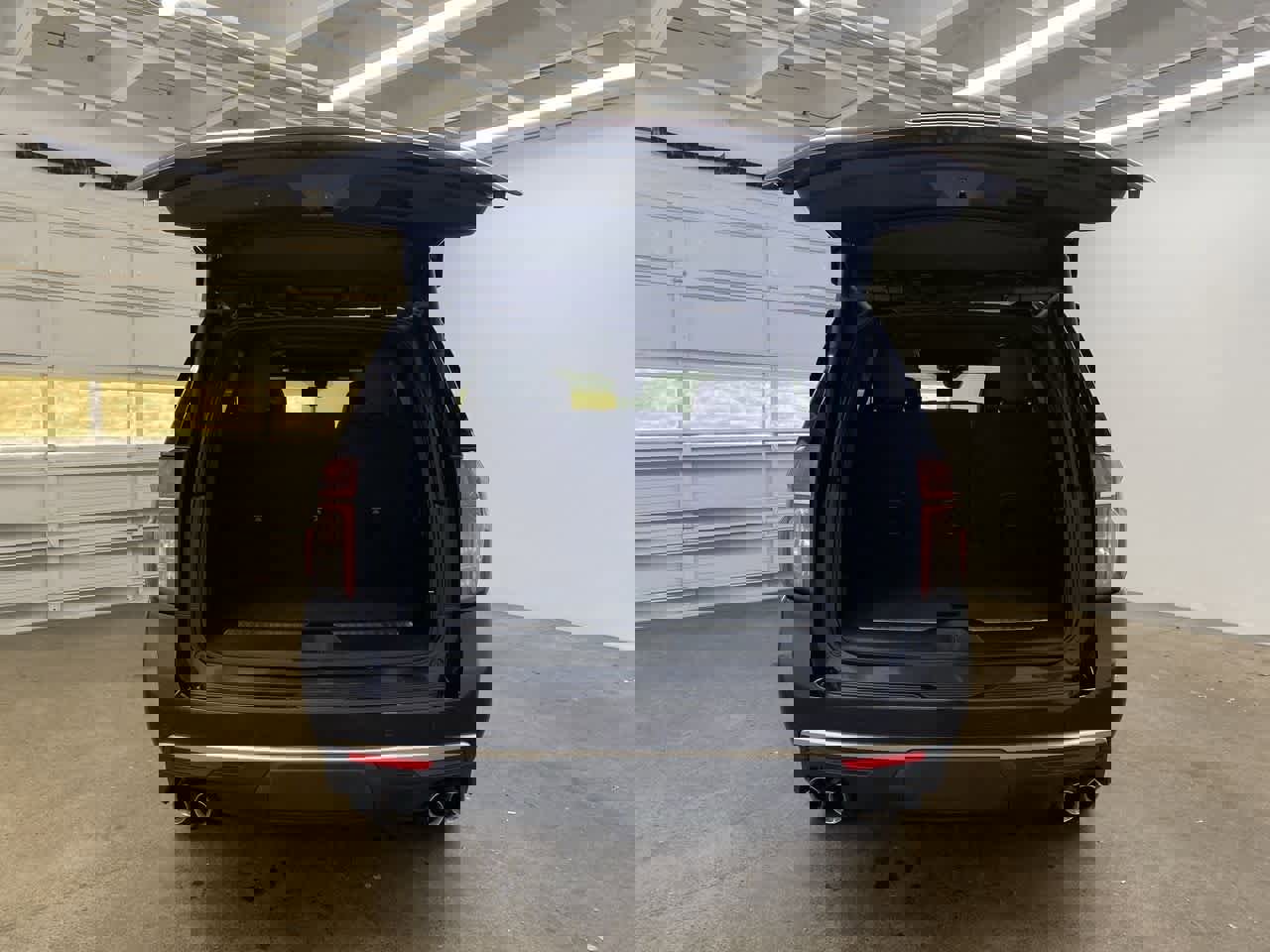 Used 2024 Chevrolet Tahoe High Country w/ Premium Package image 29