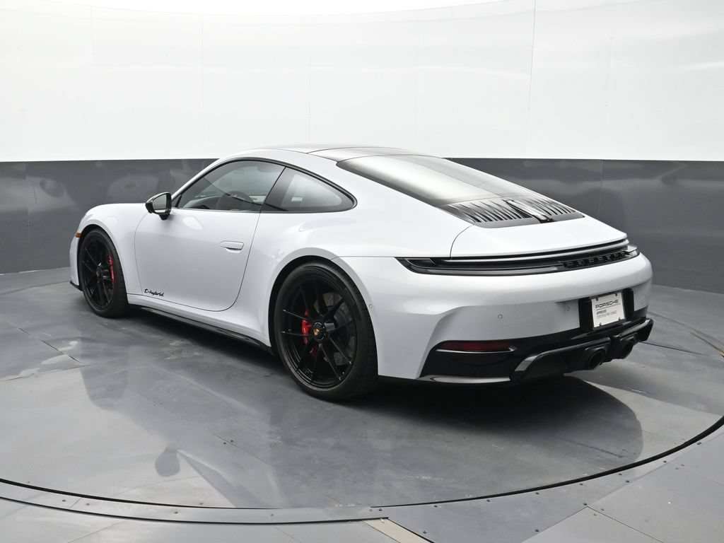 Certified 2026 Porsche 911 Carrera 4 GTS AWD/4WD image 3