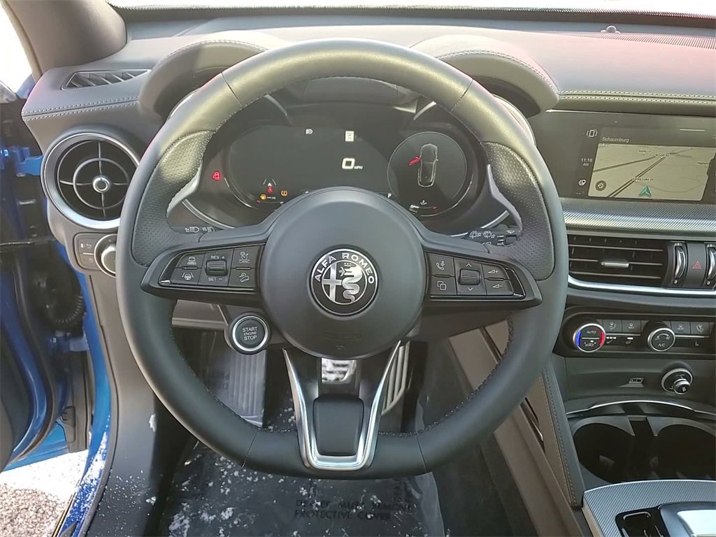 Used 2024 Alfa Romeo Stelvio Veloce image 23