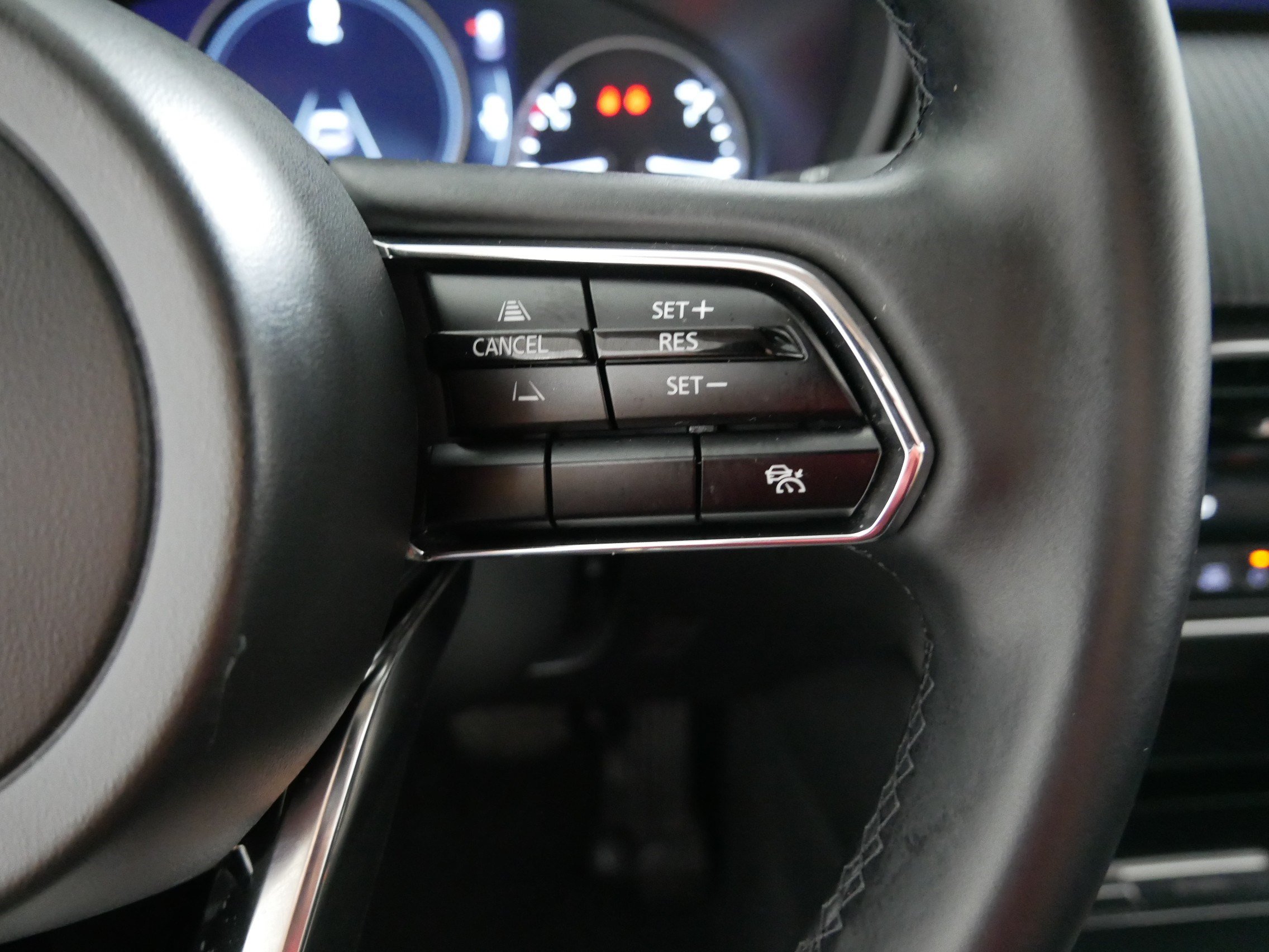 Used 2025 MAZDA CX-90 3.3 Turbo w/ Select Package AWD/4WD image 28