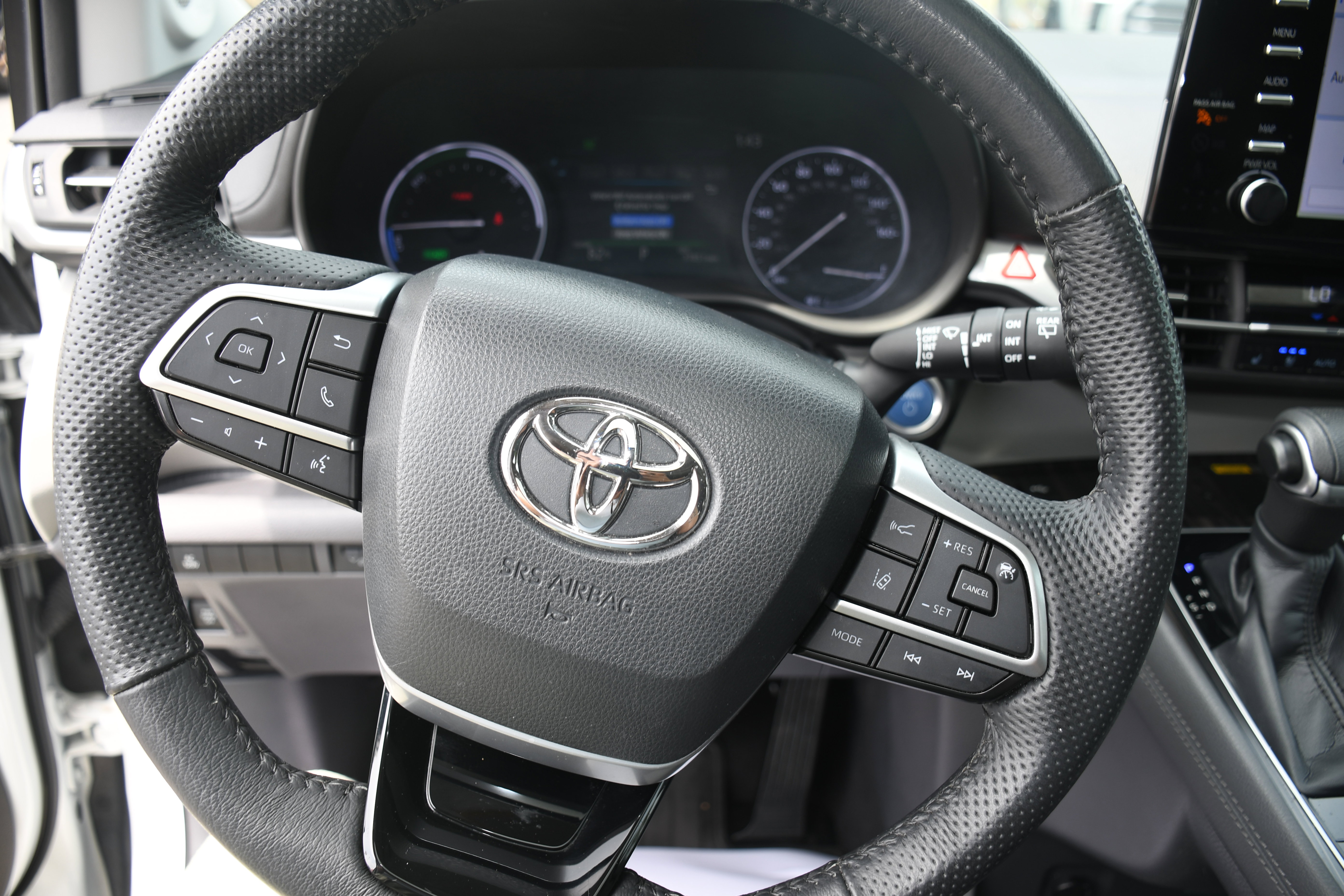 Used 2022 Toyota Sienna Limited FWD image 14