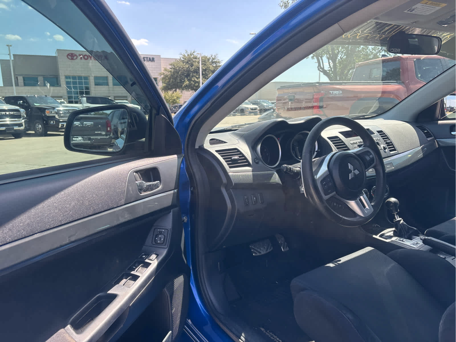 Used 2011 Mitsubishi Lancer Evolution MR AWD/4WD image 5