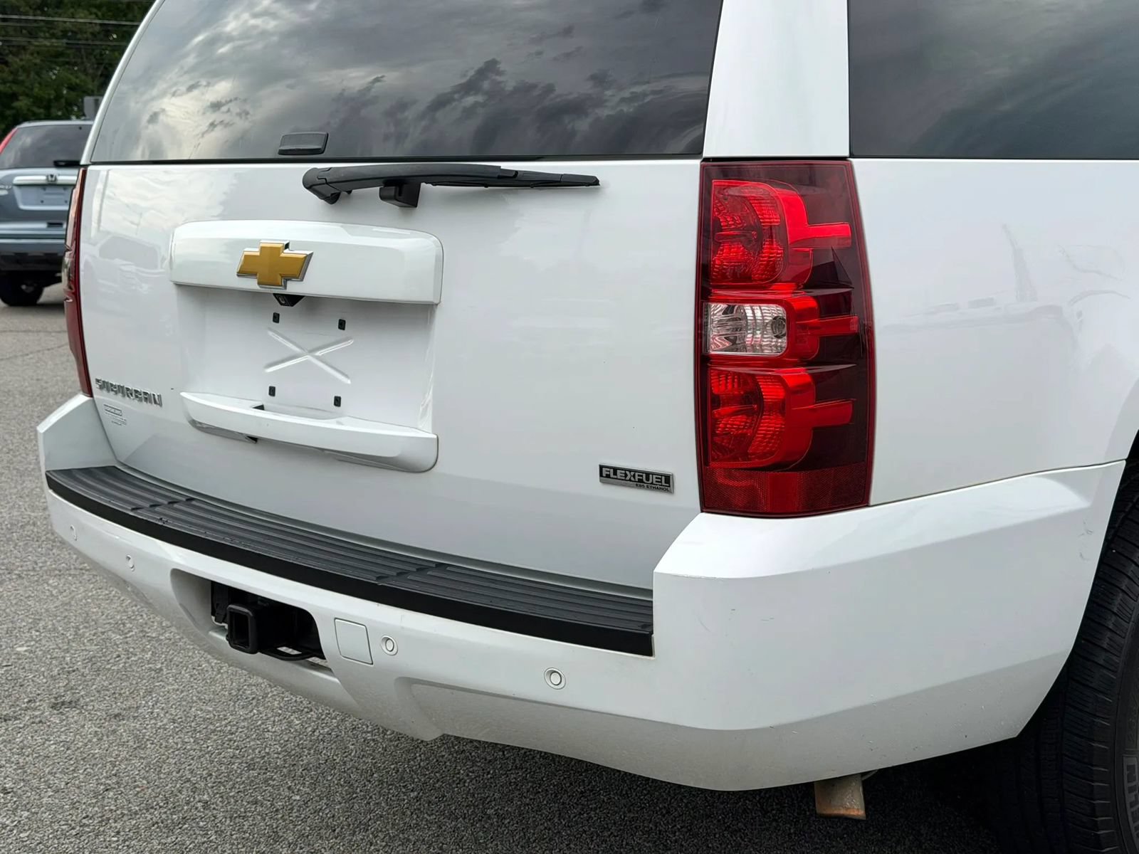 Used 2012 Chevrolet Suburban LT w/ Luxury Package AWD/4WD image 21
