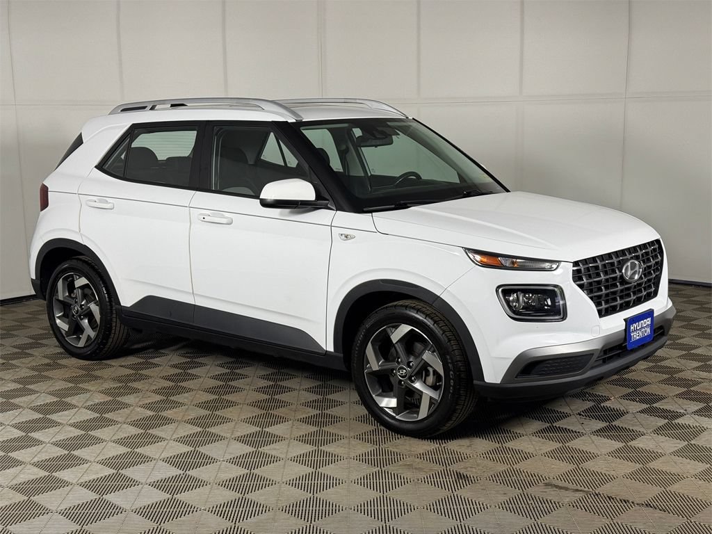 Used 2021 Hyundai Venue SEL w/ Premium Package FWD image 40