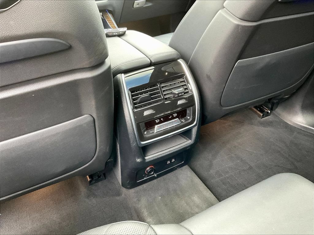 Used 2023 BMW X7 xDrive40i AWD/4WD image 10