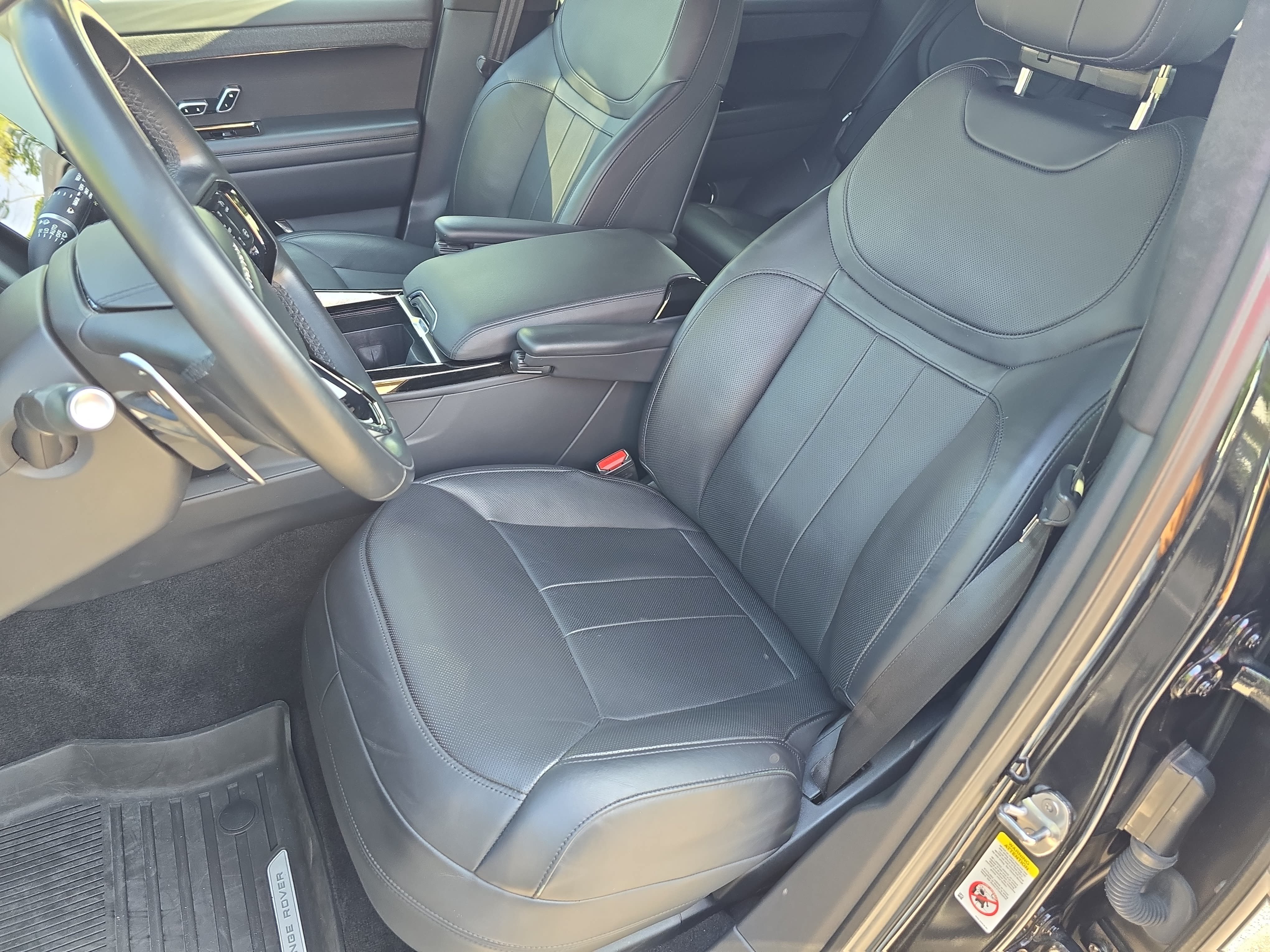 Certified 2023 Land Rover Range Rover Sport First Edition AWD/4WD image 16