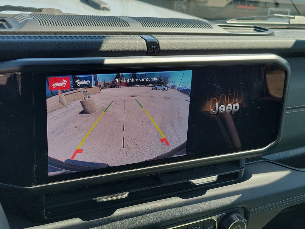 Used 2024 Jeep Wrangler High Altitude image 28