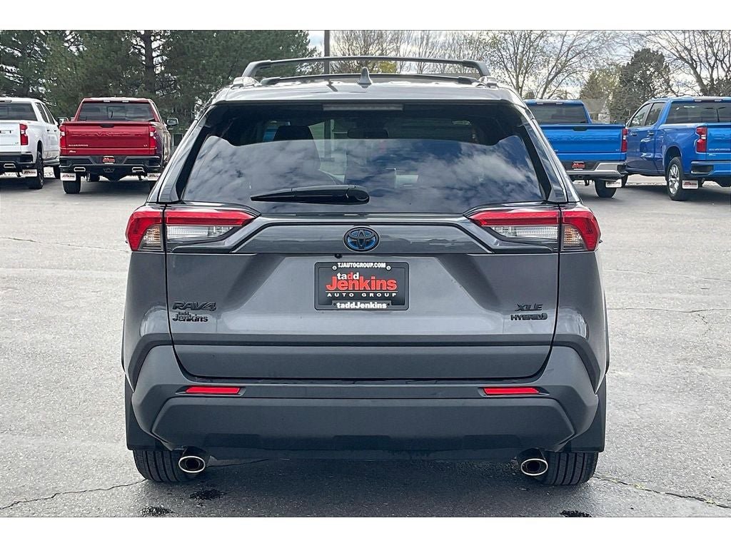 Used 2024 Toyota RAV4 XLE AWD/4WD image 4