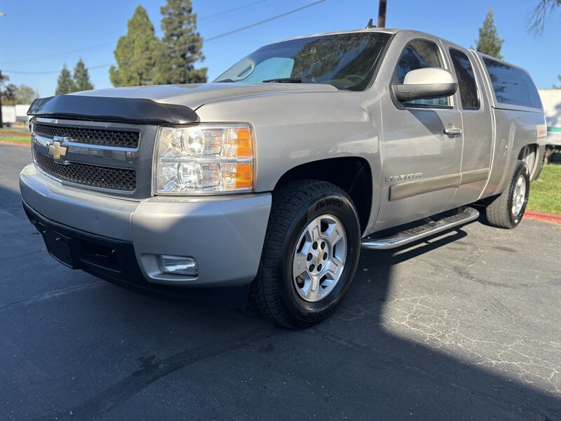 Used 2008 Chevrolet Silverado 1500 LTZ w/ Safety Package AWD/4WD image 7