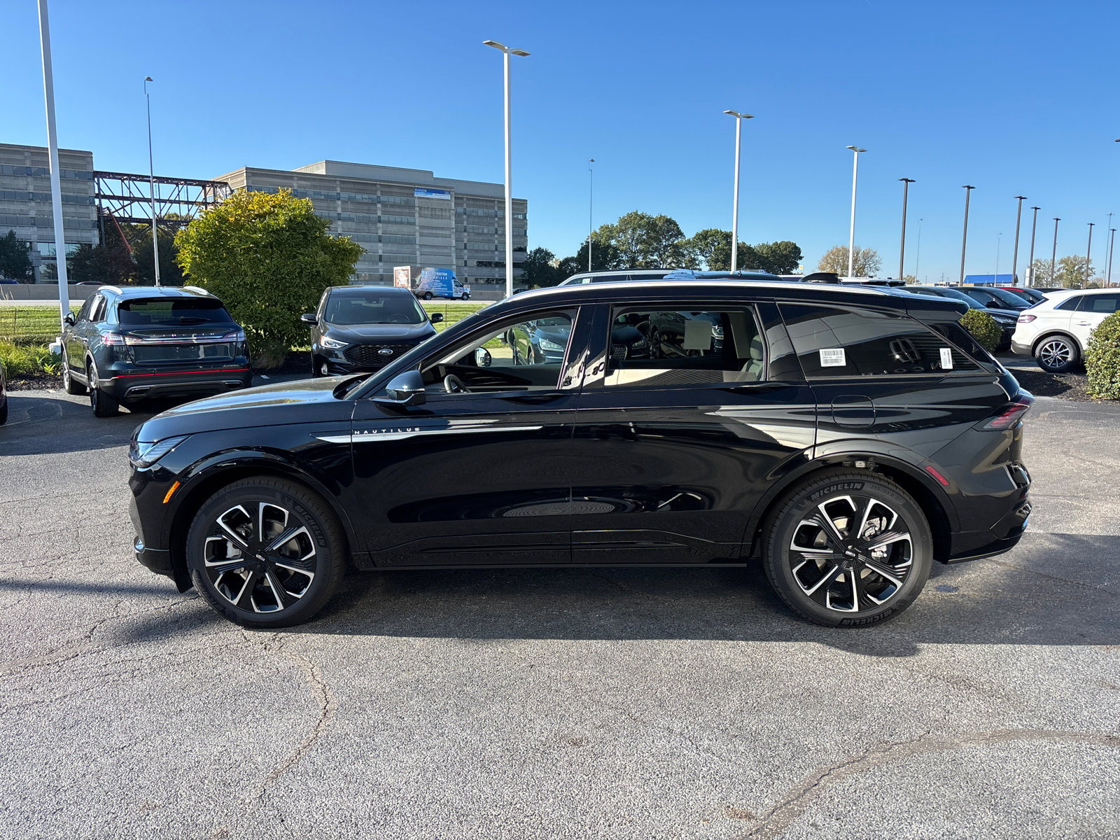 New 2026 Lincoln Nautilus Reserve image 4