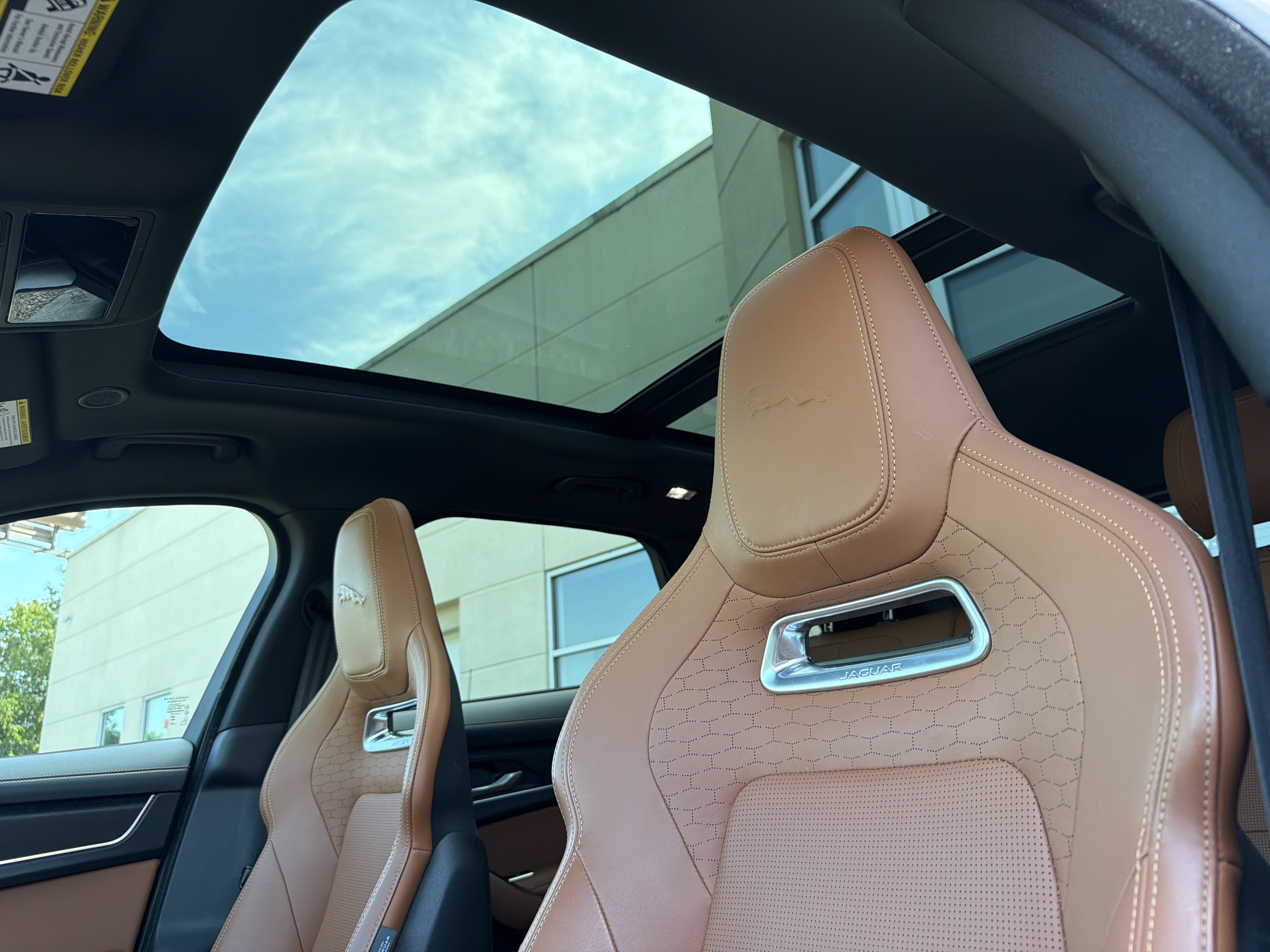 Used 2024 Jaguar F-PACE R-Dynamic S AWD/4WD image 19
