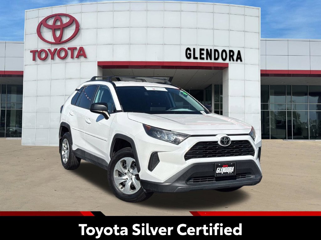 Certified 2021 Toyota RAV4 LE AWD/4WD image 2