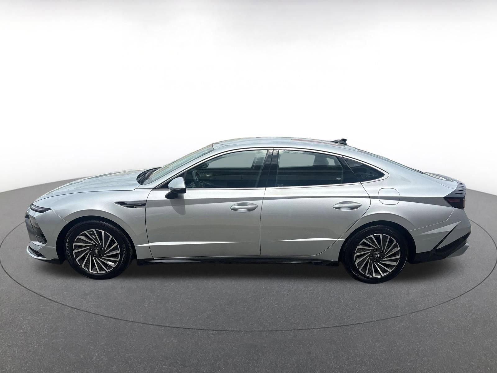 Used 2025 Hyundai Sonata SEL image 12