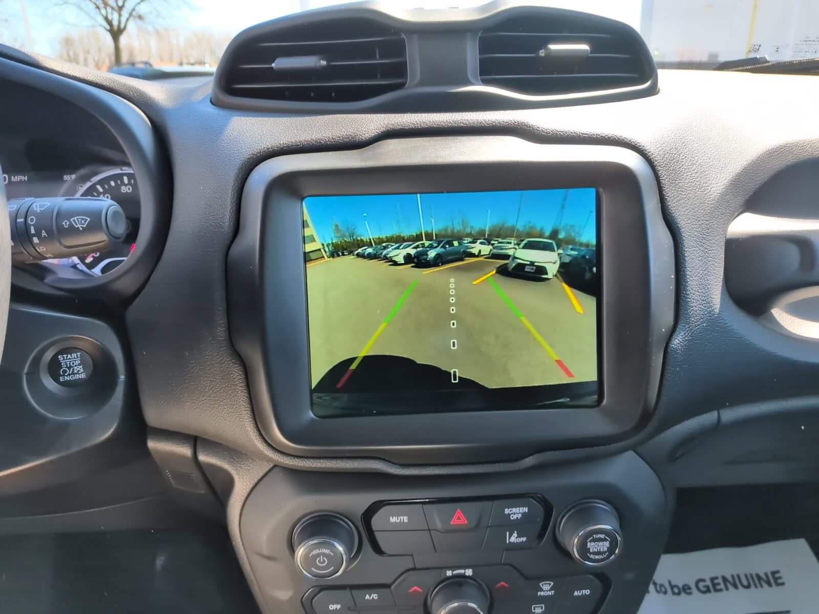 Used 2022 Jeep Renegade Latitude w/ Convenience Group AWD/4WD image 23