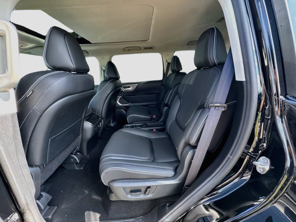 New 2027 INFINITI QX80 Luxe w/ Cargo Package AWD/4WD image 26