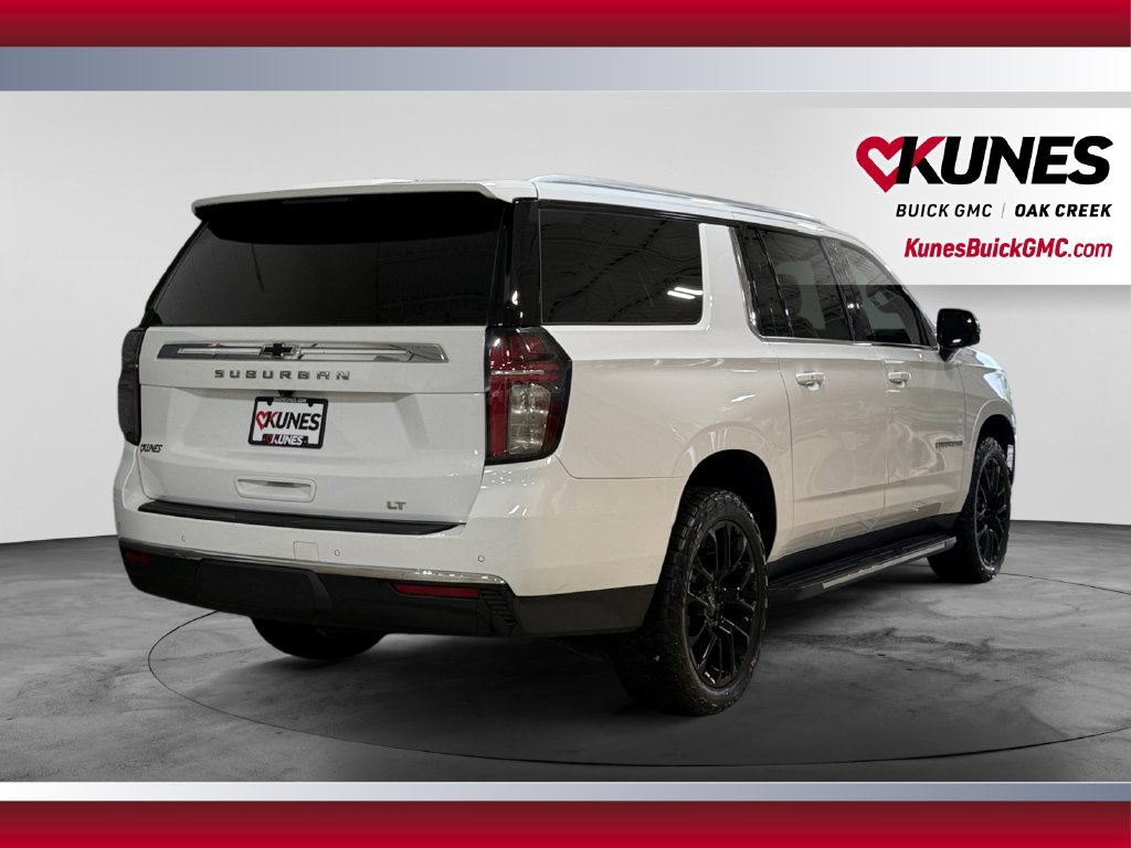 Used 2022 Chevrolet Suburban LT w/ Luxury Package AWD/4WD image 10