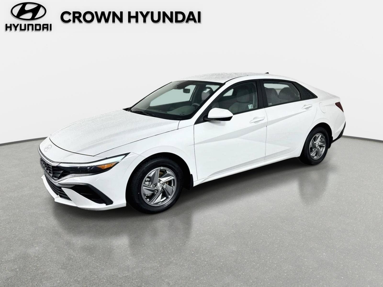 Used 2024 Hyundai Elantra SE