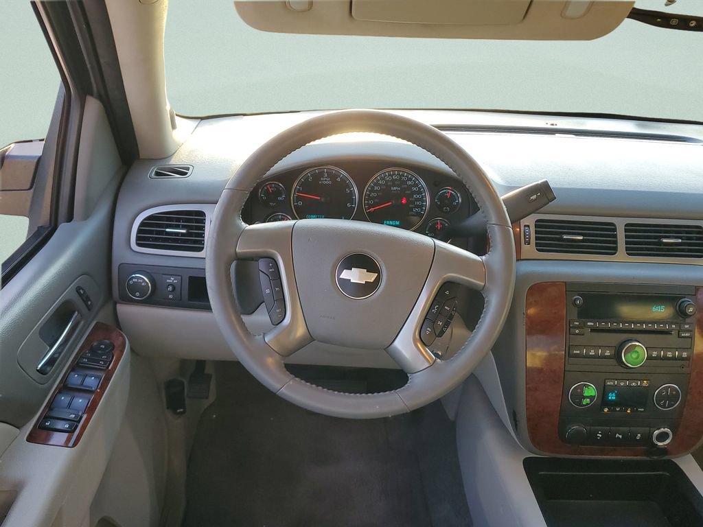 Used 2013 Chevrolet Avalanche LT w/ All-Star Edition image 23