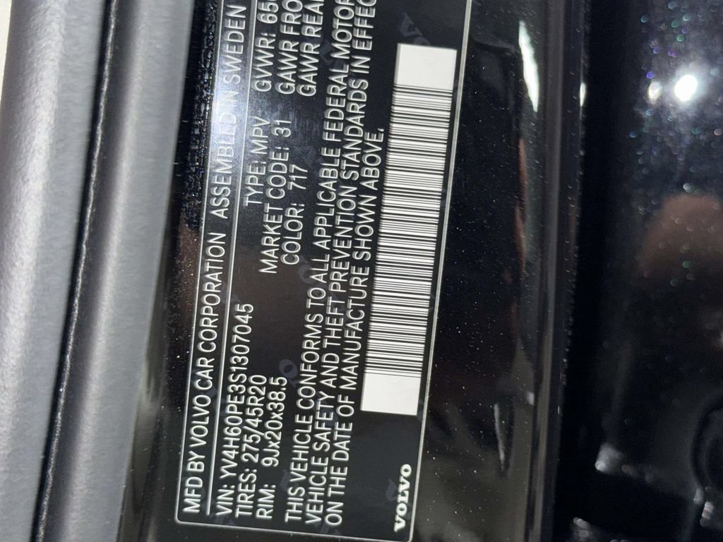 Used 2025 Volvo XC90 T8 Plus AWD/4WD image 33