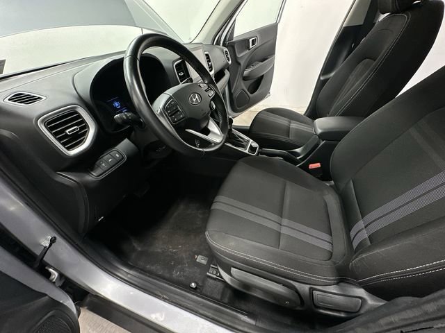 Used 2022 Hyundai Venue SEL w/ Cargo Package image 15