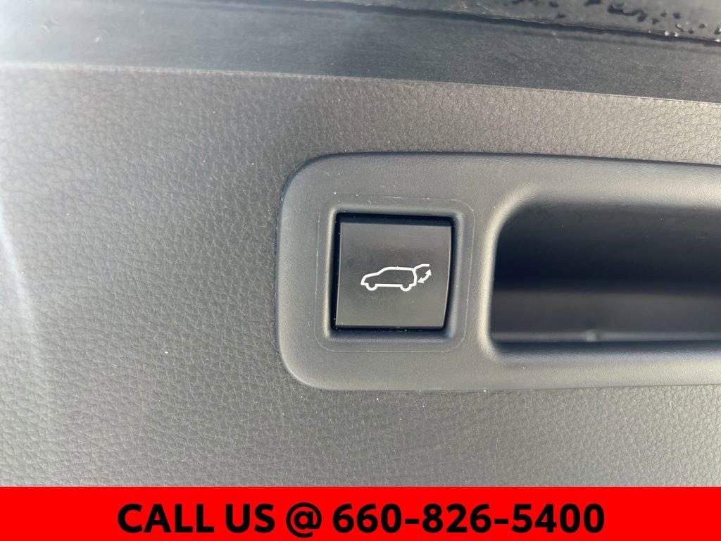 Used 2024 Toyota Highlander LE image 15