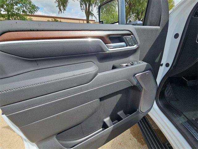 New 2026 GMC Sierra 3500 Denali w/ Denali Reserve Package image 23