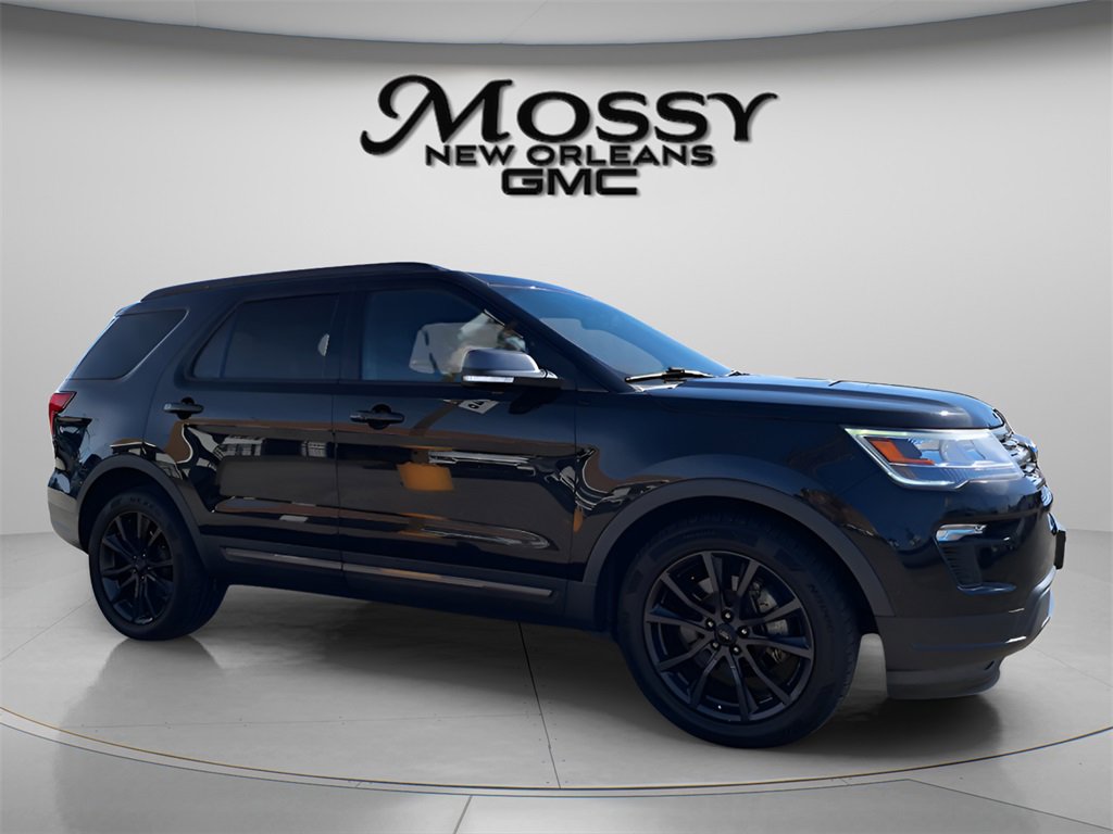 Used 2019 Ford Explorer XLT w/ Equipment Group 202A image 3