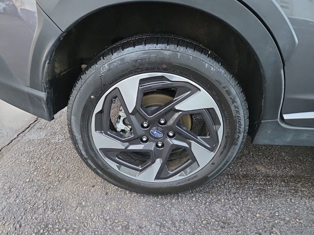 Certified 2025 Subaru Crosstrek 2.5i Limited w/ Crosstrek Mirror Package image 21