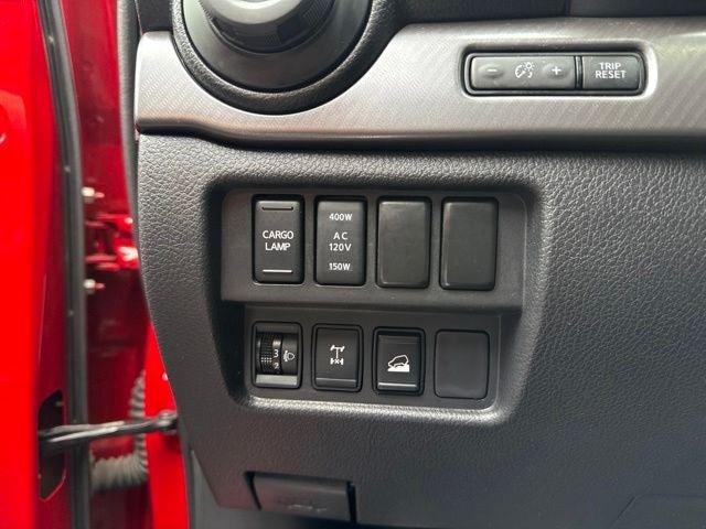 Used 2023 Nissan Titan PRO-4X w/ Pro-4x Convenience Package AWD/4WD image 29