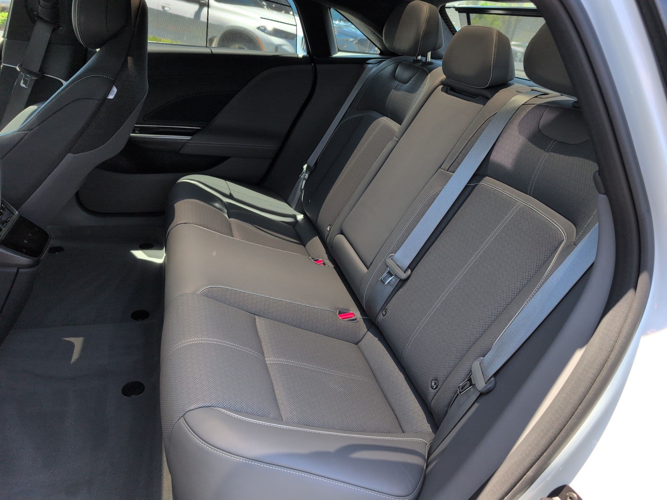 Used 2025 Lucid Air Grand Touring AWD/4WD image 31