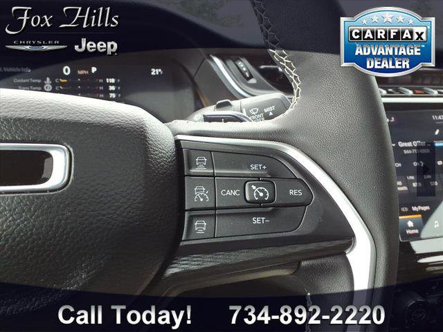 Certified 2024 Jeep Grand Cherokee Altitude AWD/4WD image 19