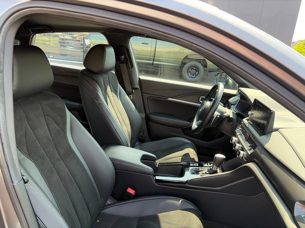 Used 2024 Acura Integra A-Spec w/ Technology Package FWD image 9