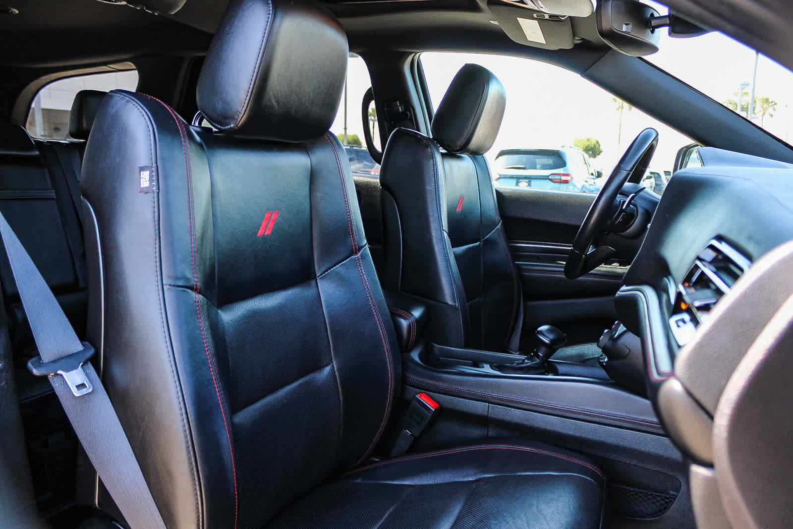 Used 2025 Dodge Durango GT AWD/4WD image 16