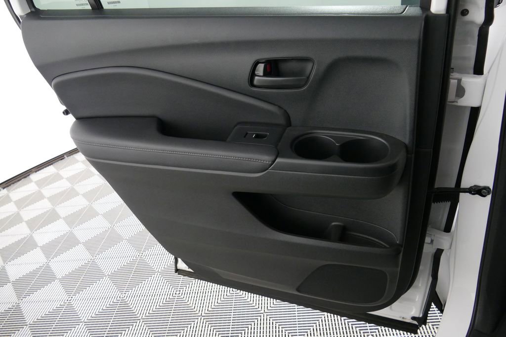 Used 2023 Honda Passport EX-L image 4