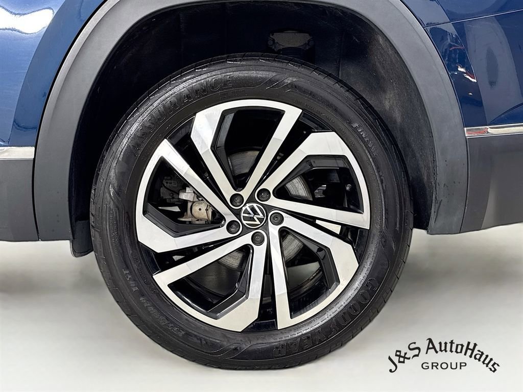 Used 2021 Volkswagen Atlas SEL Premium image 40