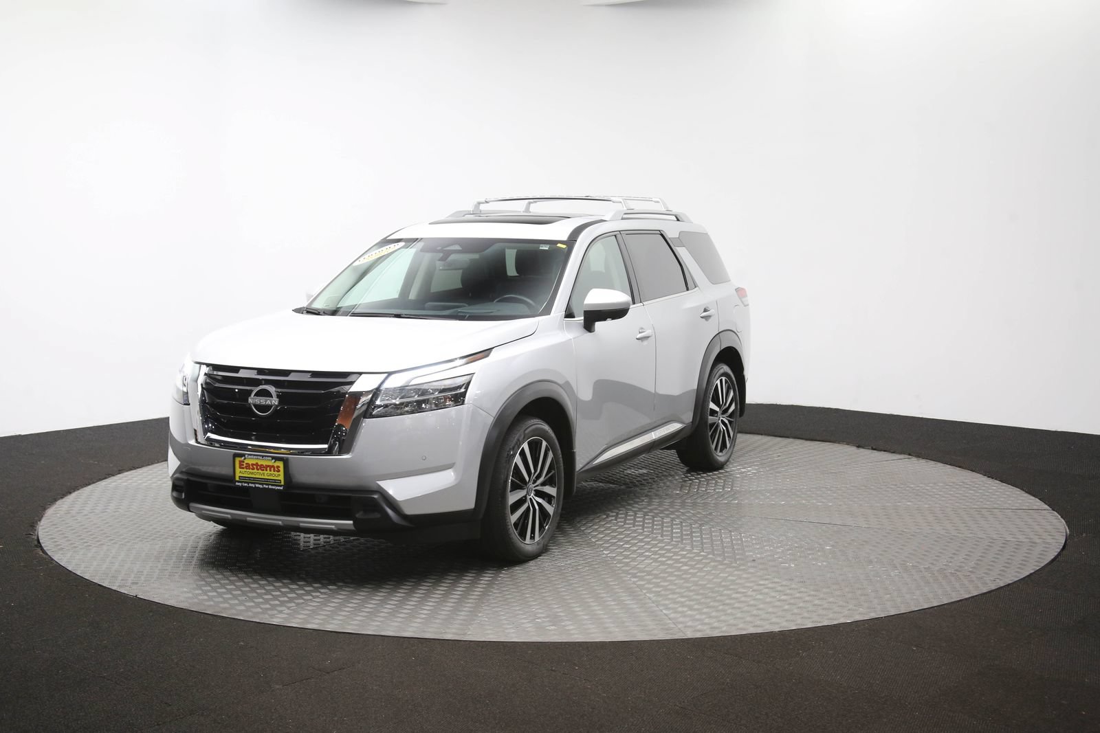 Used 2023 Nissan Pathfinder Platinum AWD/4WD image 52