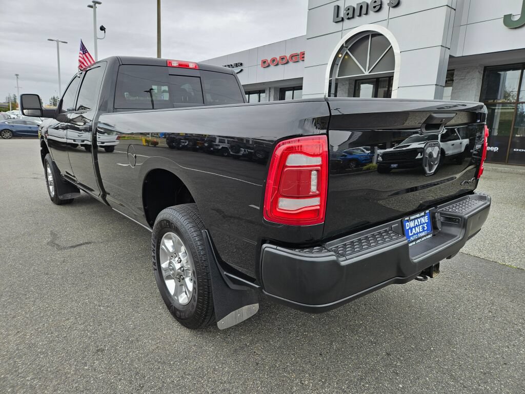 Used 2024 RAM 3500 Tradesman w/ Convenience Group AWD/4WD image 3