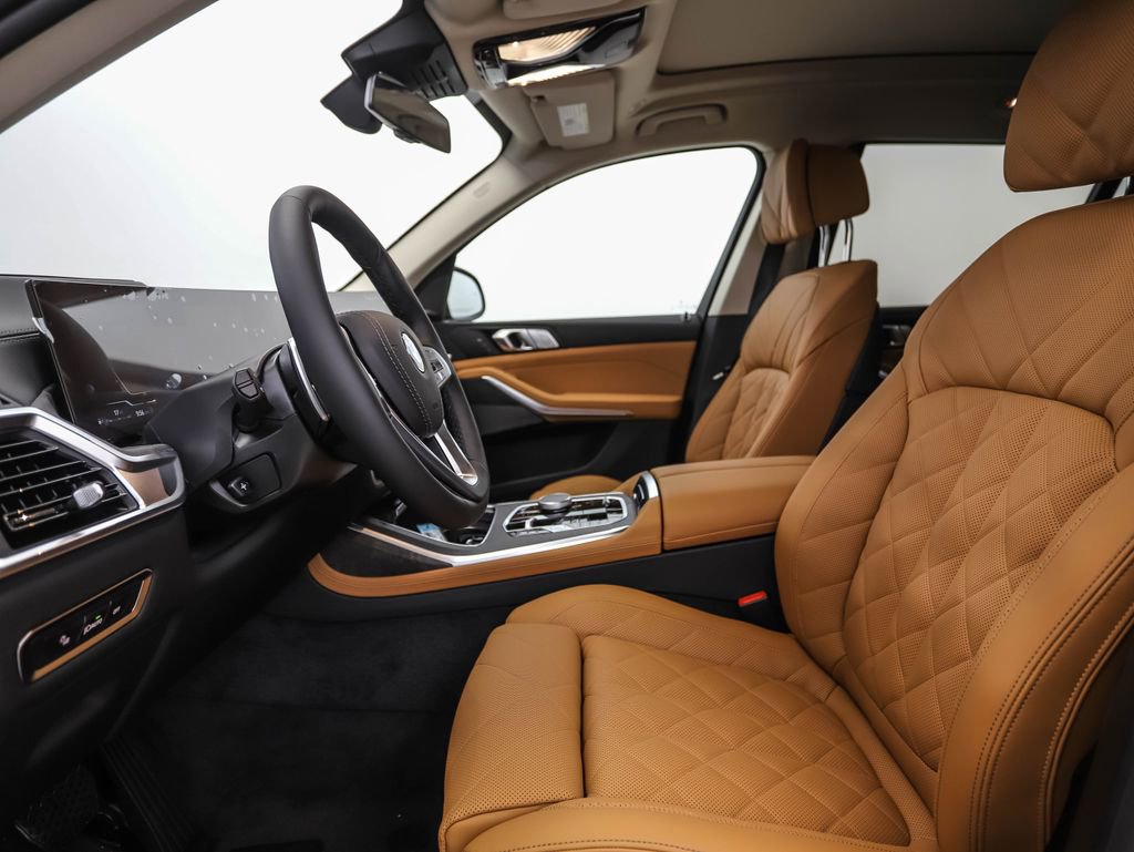 Used 2026 BMW X7 xDrive40i image 11