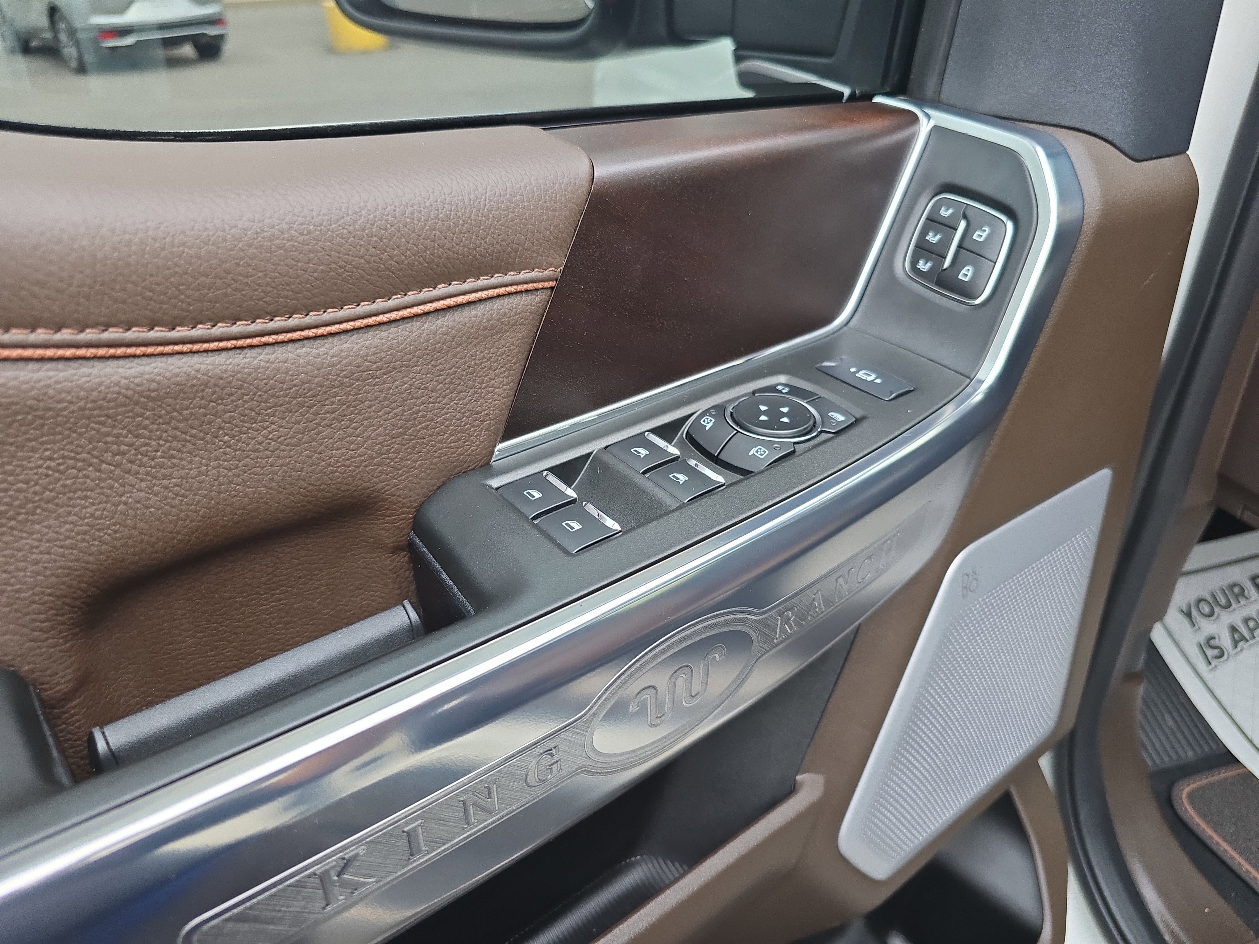 Used 2025 Ford F450 King Ranch w/ Chrome Package image 19