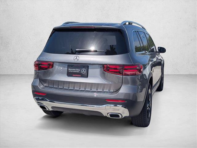 Used 2026 Mercedes-Benz GLB 250 image 2